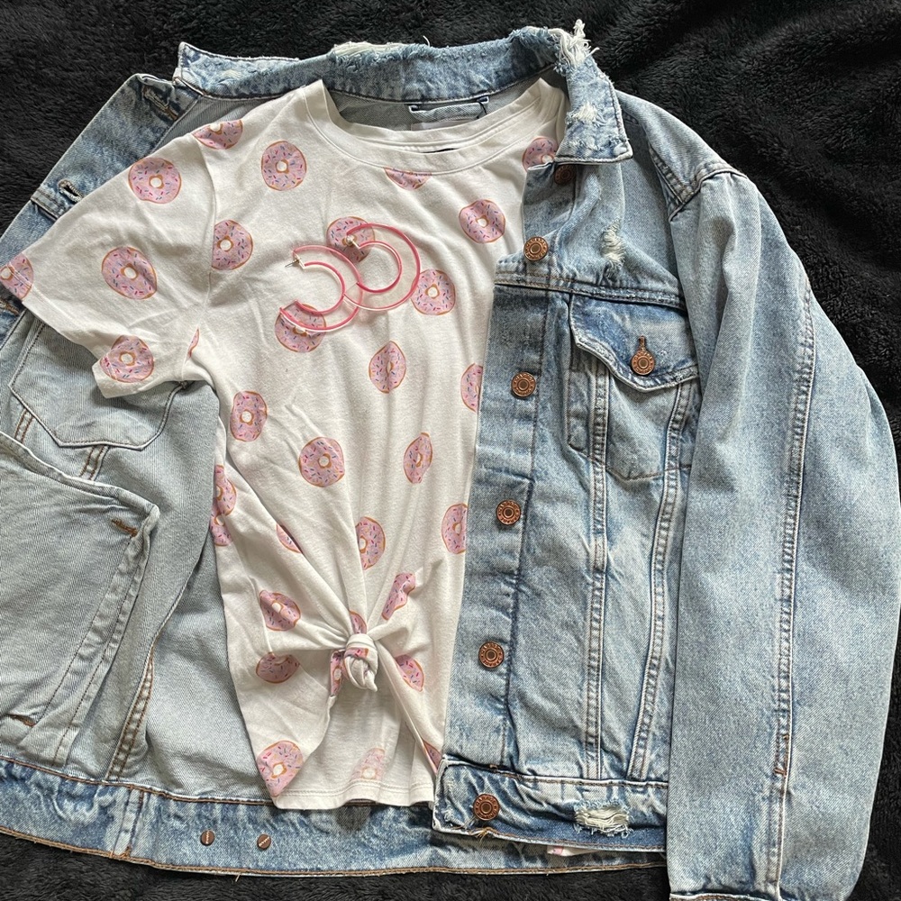 Donut shirt (Size S)